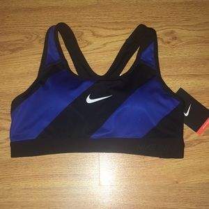 New!!! Nike Sports Bra.